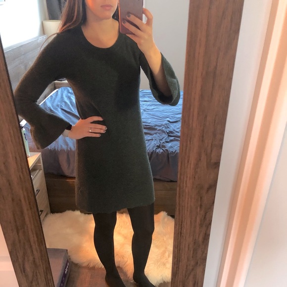 Banana Republic Dresses & Skirts - BANANA REPUBLIC sweater dress